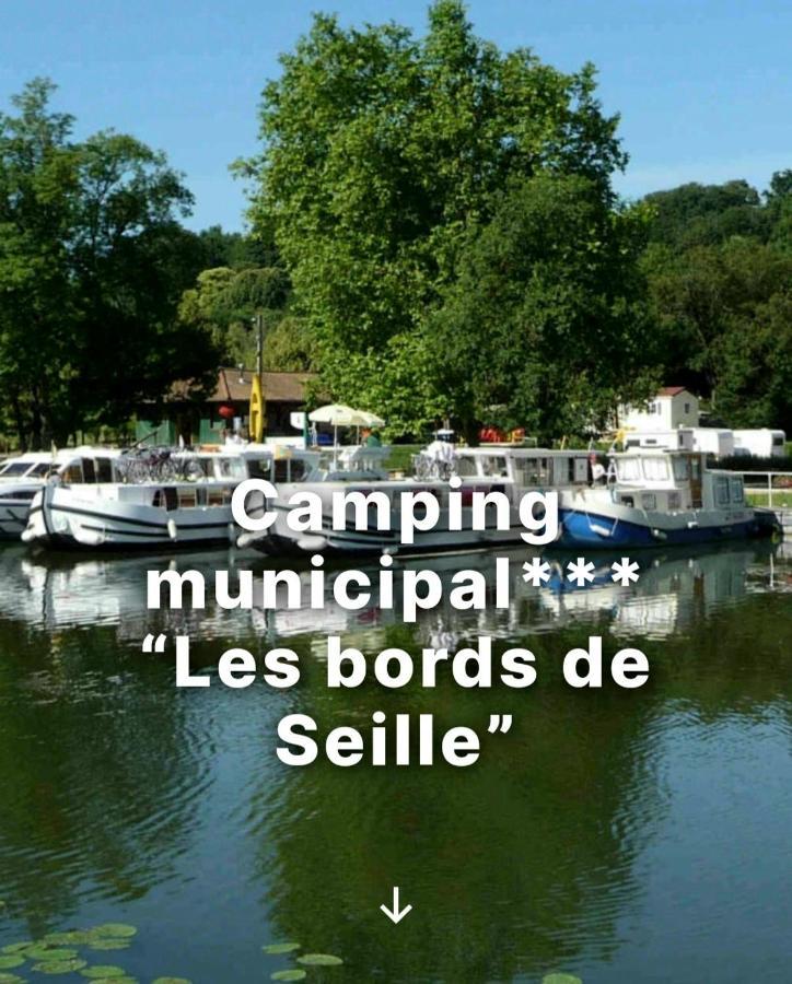 superbe appartement de 40m2 avec parking gratuit sur place Cuisery Extérieur photo